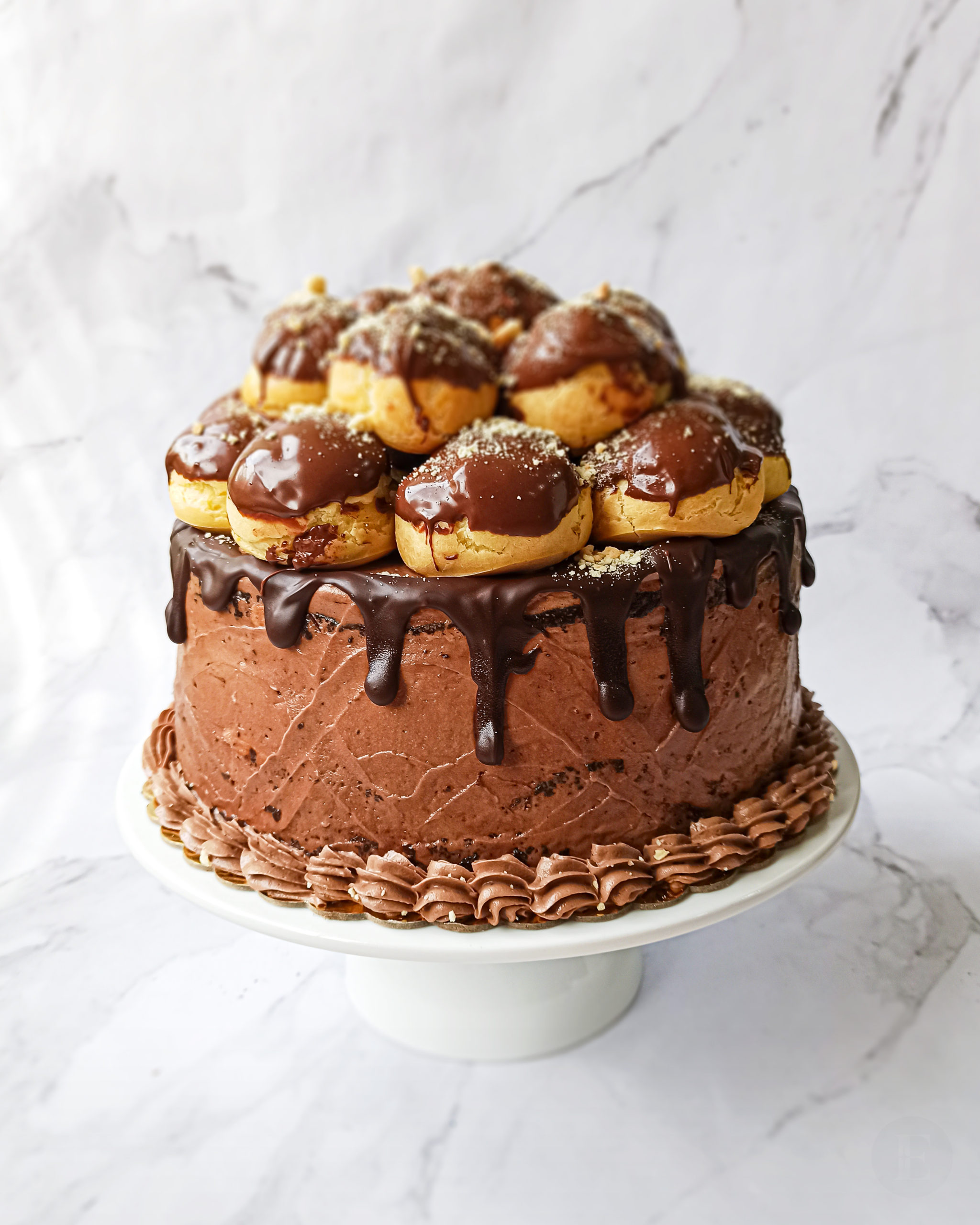 Chocolate & Profiteroles, Esmeralda Pastelería